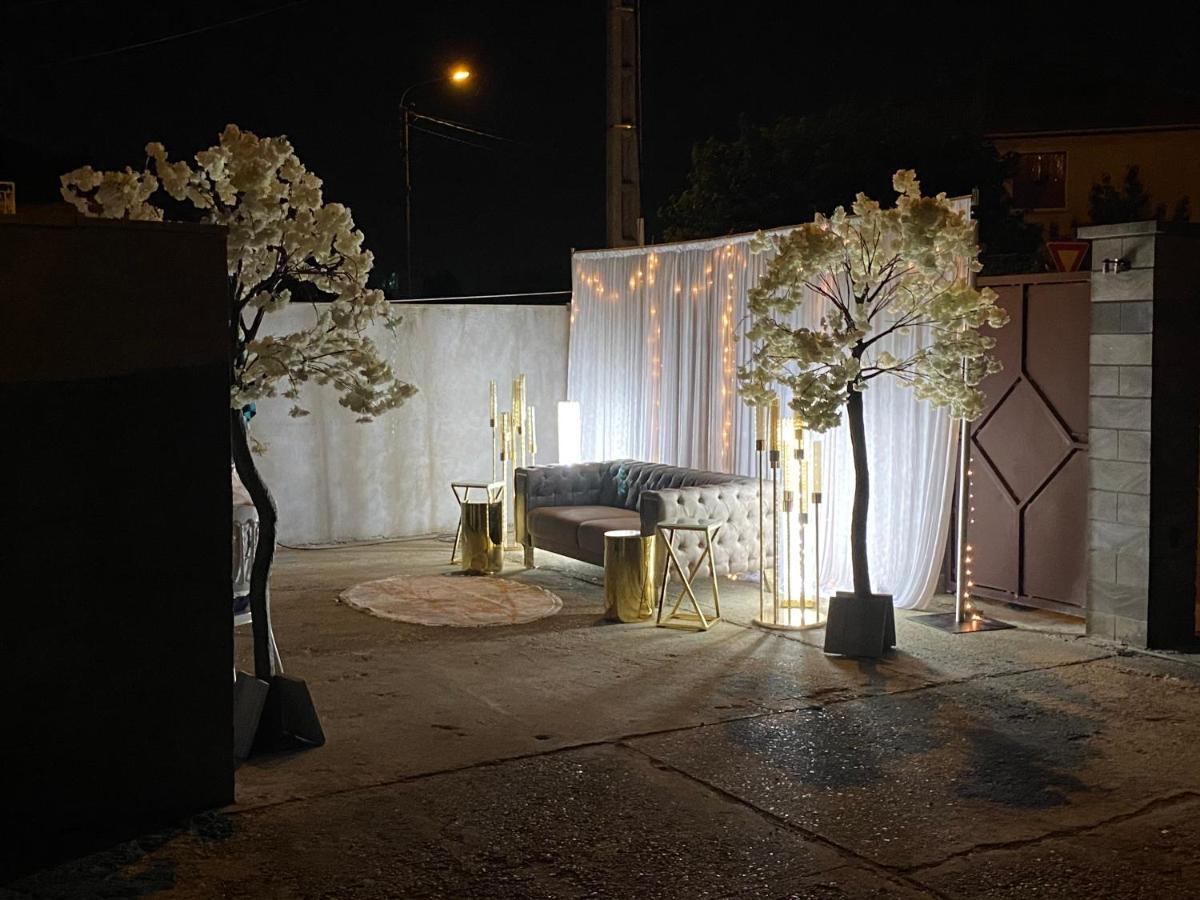 Pavillon Bon Enfant Daire Saint-Priest  Dış mekan fotoğraf