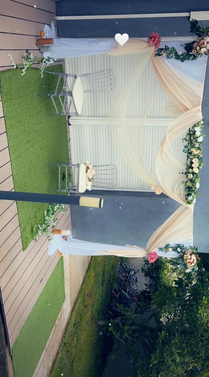 Pavillon Bon Enfant Daire Saint-Priest  Dış mekan fotoğraf